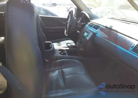 2007 Chevrolet Suburban 1500 Lt z USA, uszkodzony, nr VIN 1GNFK16YX7R405948